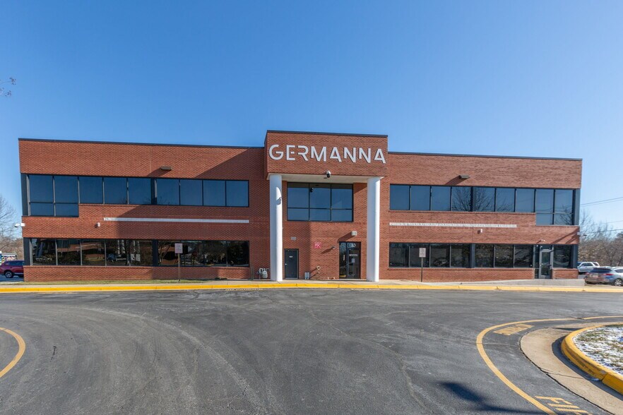 More Photos Of 10 Center St, Stafford Office For Lease