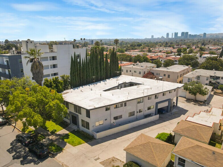 More Photos Of 1117 S Spaulding Ave, Los Angeles Apartments For Sale