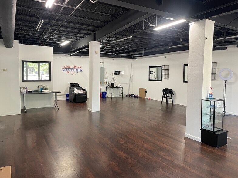 5300 Peachtree Rd, Atlanta, GA 30341 Retail For Lease