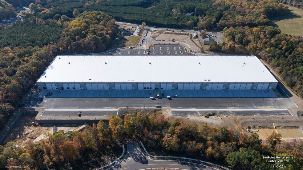 More Photos Of 11006 Mount Holly Huntersville Rd, Huntersville Distribution For Lease