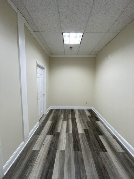 More Photos Of 137 MacDade Blvd, Folsom Medical For Sale