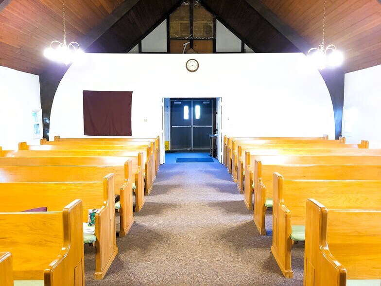 More Photos Of 96 Lewiston Ave, Willimantic Religious Facility For Sale