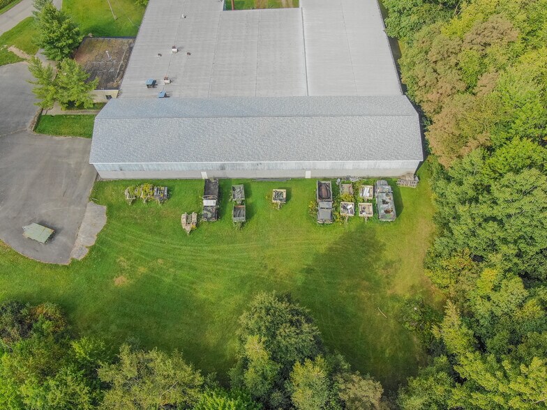 More Photos Of 657 Northgate Cir, New Castle Warehouse For Sale