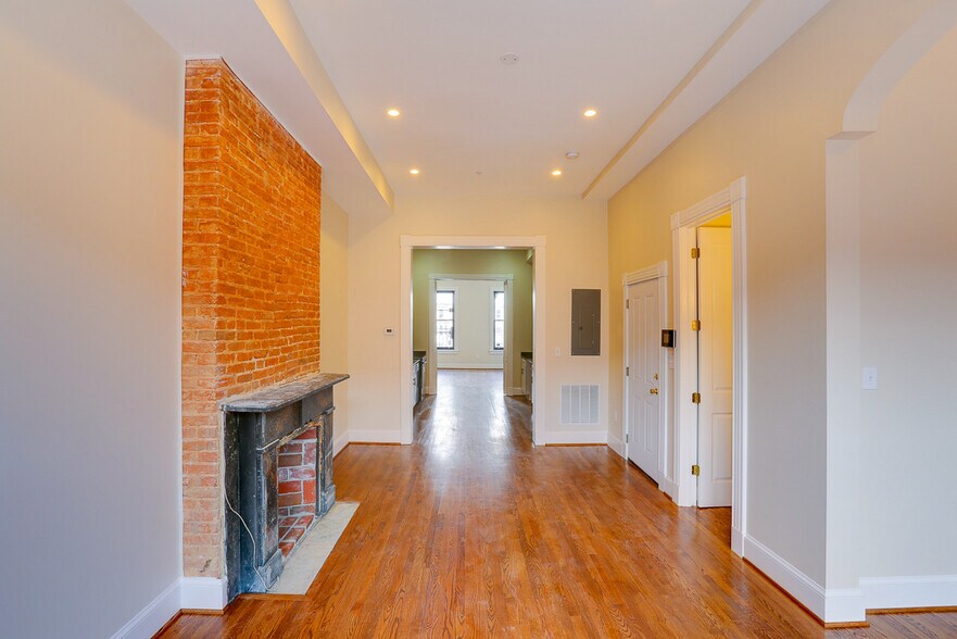 More Photos Of 2116-2118 Saint Paul St, Baltimore Apartments For Sale