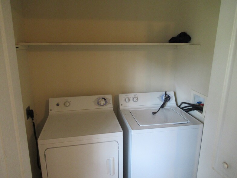 More Photos Of 1533 Woodard St, Valdosta Apartments For Sale