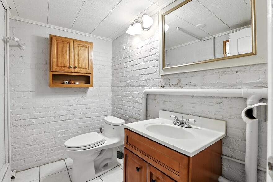 More Photos Of 616 N Washington St, Alexandria Office For Lease