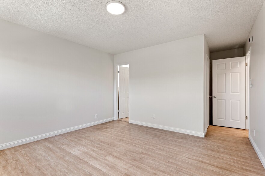 More Photos Of 4427 Camero Ave, Los Angeles Apartments For Sale