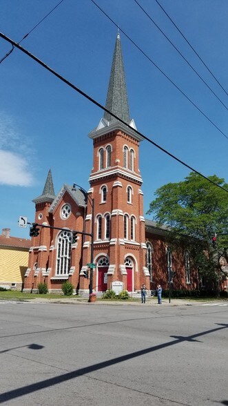 Primary Photo Of 109 Church St, Palmyra Religious Facility For Sale