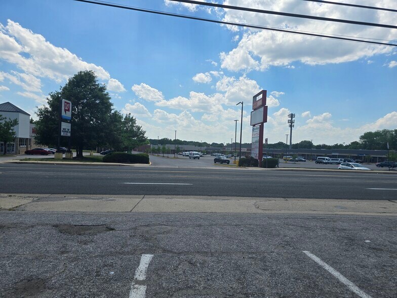 More Photos Of 129 Back River Neck Rd, Essex Unknown For Lease