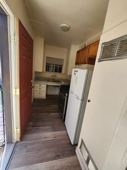 More Photos Of 476 H St, Brawley Apartments For Sale