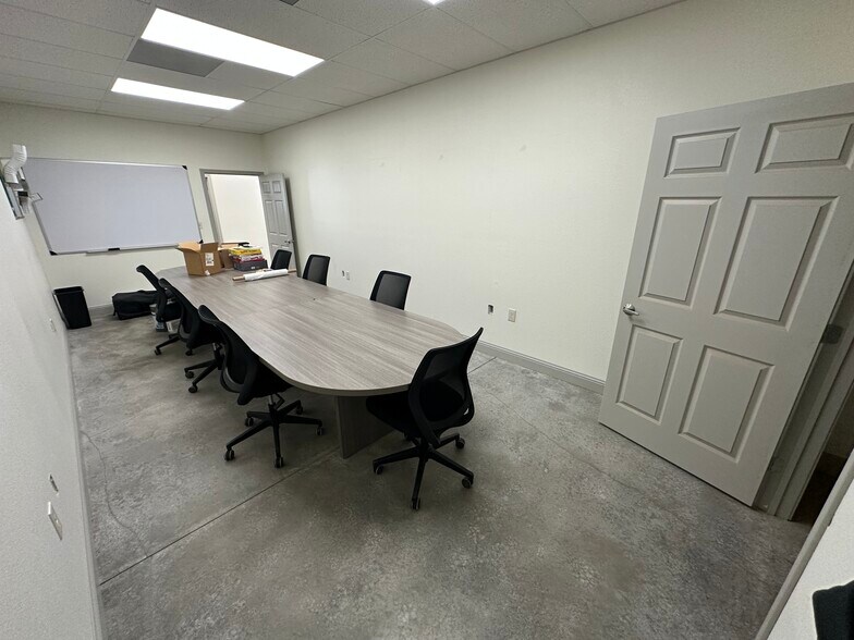 More Photos Of 4505 E County Road 45, Midland Warehouse For Lease