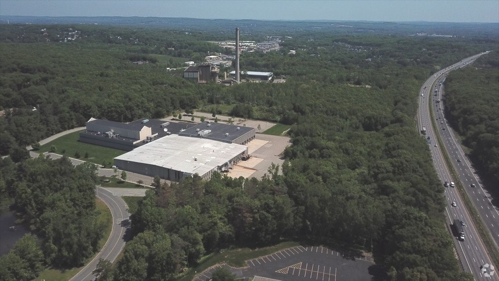 More Photos Of 5-9 Latti Farm Rd, Millbury Warehouse For Lease