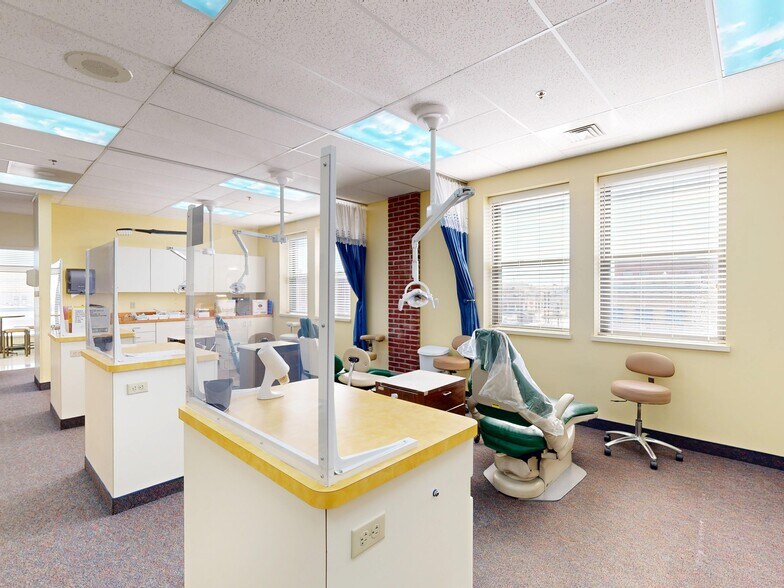 More Photos Of 128 W 12th St, Erie Office For Sale