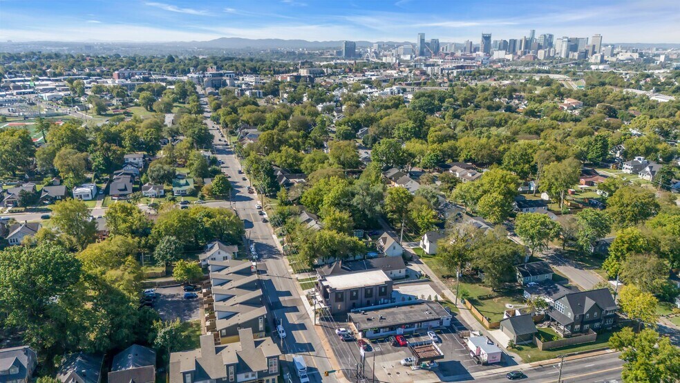 More Photos Of 722 McFerrin Ave, Nashville Restaurant For Lease