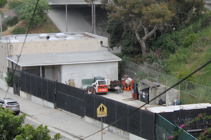 More Photos Of 661 N Pacific Ave, San Pedro Manufacturing For Sale