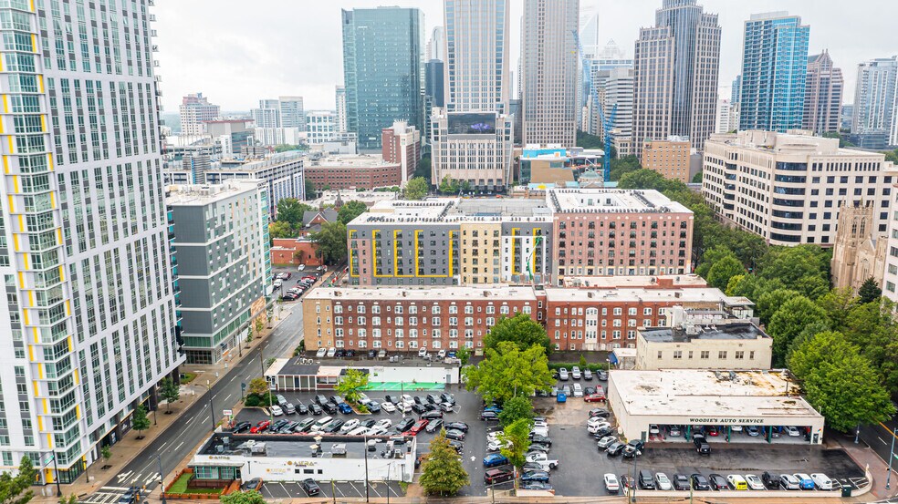 More Photos Of 508 N Tryon St N, Charlotte Apartments For Sale