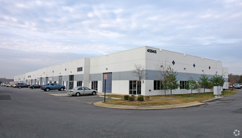 Primary Photo Of 45945 Trefoil Ln, Sterling Light Manufacturing For Lease