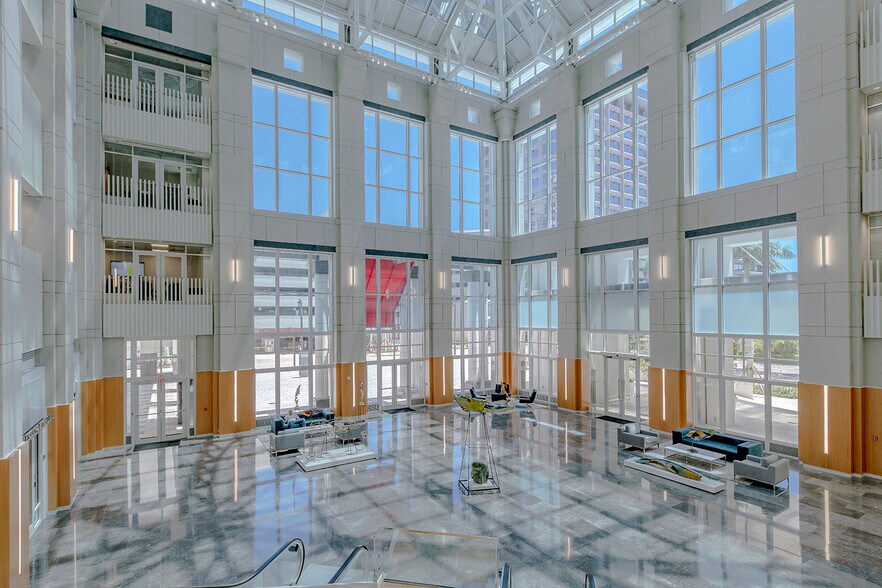 More Photos Of 222 Lakeview Ave, West Palm Beach Office For Lease