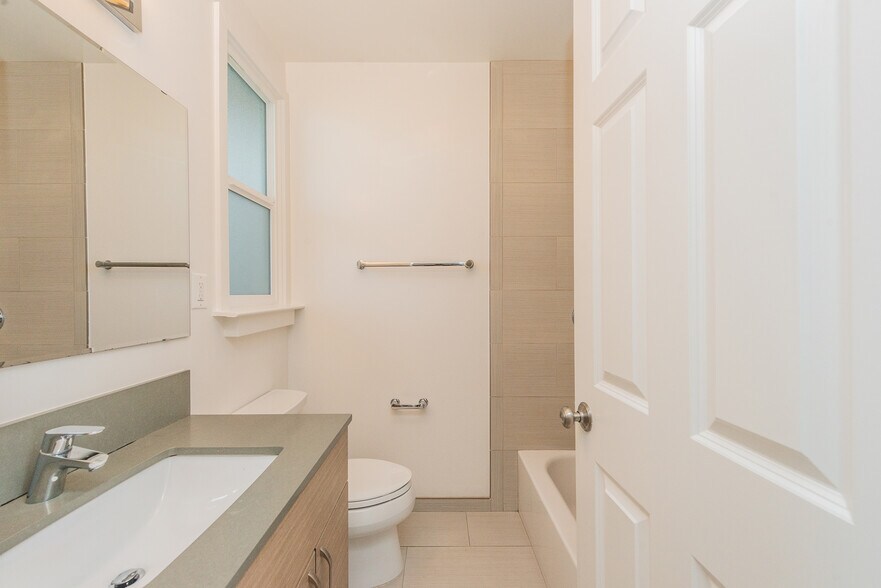 More Photos Of 184 Valley St, San Francisco Apartments For Sale