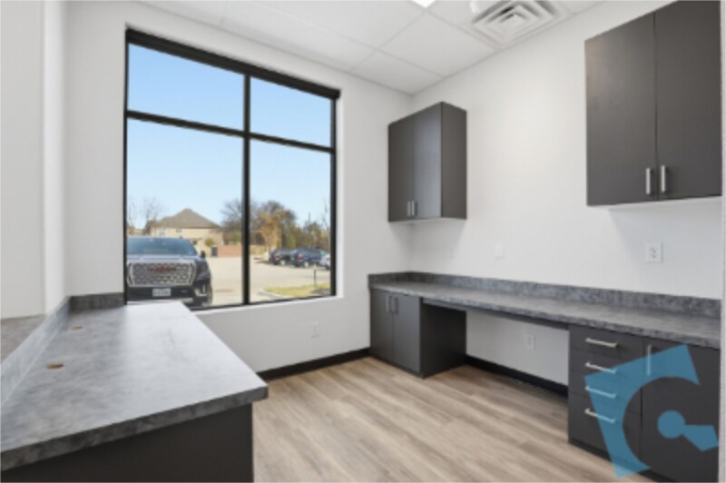 More Photos Of 9045 Mid Cities Blvd, North Richland Hills Medical For Lease