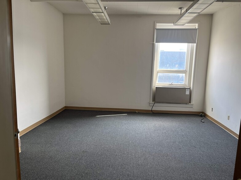 More Photos Of 101 Central Ave, Great Falls Storefront Retail Office For Sale