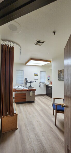 More Photos Of 919 12th Pl, Prescott Medical For Sale
