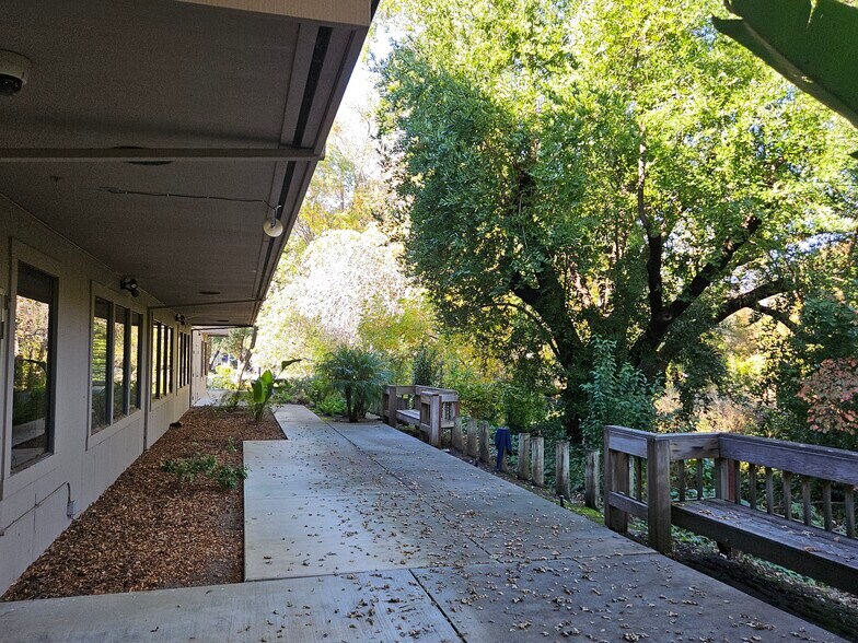 More Photos Of 1682 Novato Blvd, Novato Office For Lease