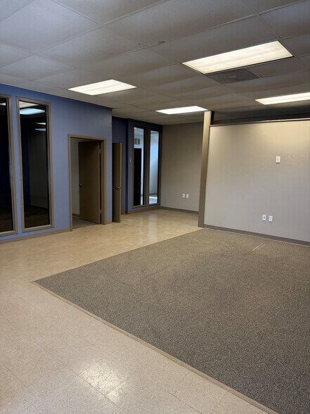 More Photos Of 4860 Clark Howell Hwy, College Park Freestanding For Lease