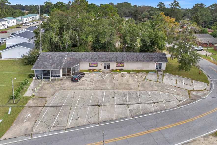 Primary Photo Of 315 S Welborn St, Hinesville Office For Sale