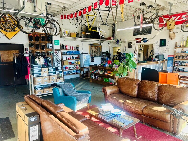 More Photos Of 510 N Green St, Morganton Freestanding For Lease