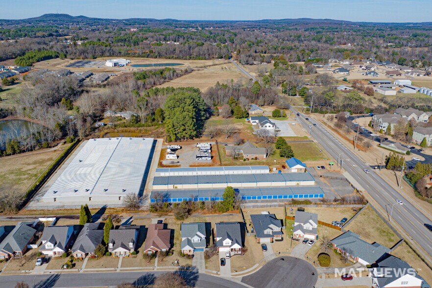 More Photos Of 290 Jeff Rd NW, Huntsville Self Storage For Sale
