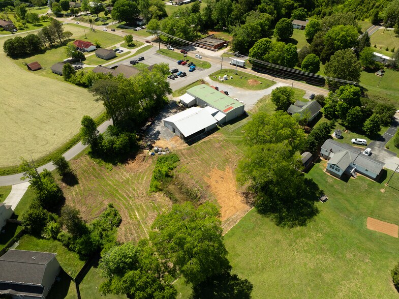 More Photos Of 2005 Boyds Creek Hwy, Sevierville Warehouse For Sale