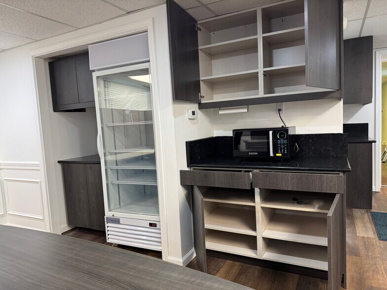 More Photos Of 51024 Portage Rd, South Bend Office Residential For Sale