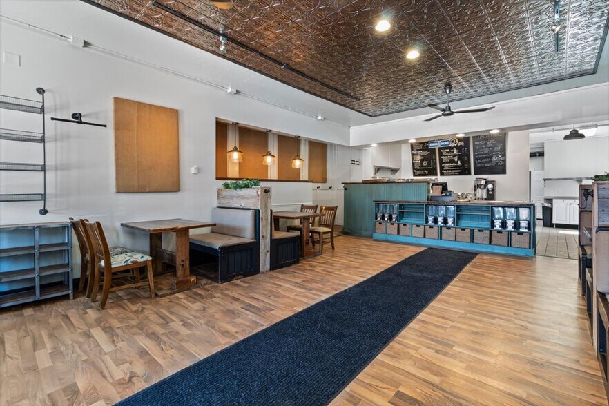 More Photos Of 116 W Jessie St, Rushford Storefront Retail Residential For Sale