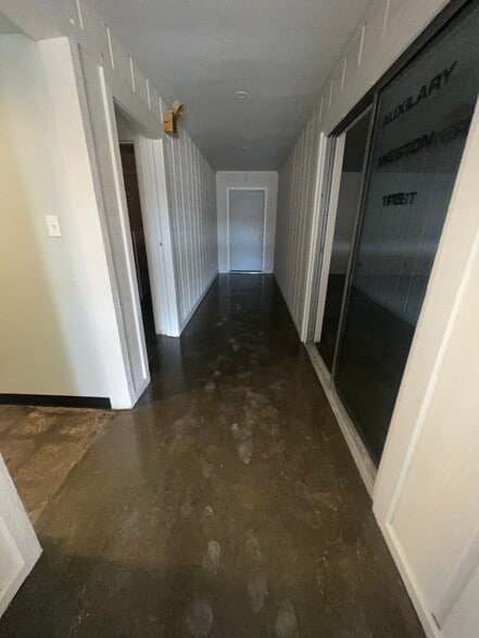 More Photos Of 6600 E Main St, Cushing Flex For Lease