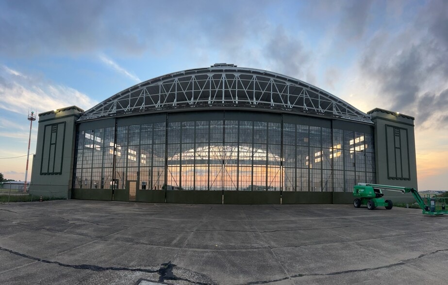 More Photos Of 8100 Airbus Military Dr, Mobile Airplane Hangar For Lease