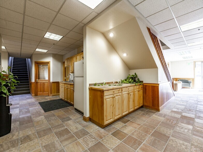 More Photos Of 2064 Prospector Ave, Park City Medical For Sale