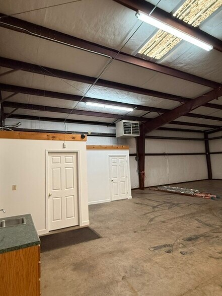 More Photos Of 1951 Gees Mill Rd, Conyers Flex For Sale