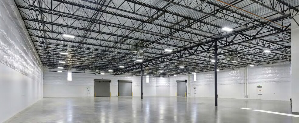 More Photos Of 350 S Hamilton Ct, Gilbert Warehouse For Lease