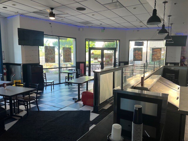 More Photos Of 7451 Foothills Blvd, Roseville General Retail For Lease