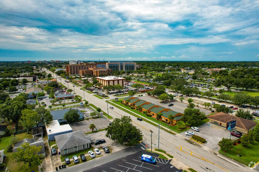 More Photos Of 1500 Lakeland Hills Blvd, Lakeland Medical For Lease