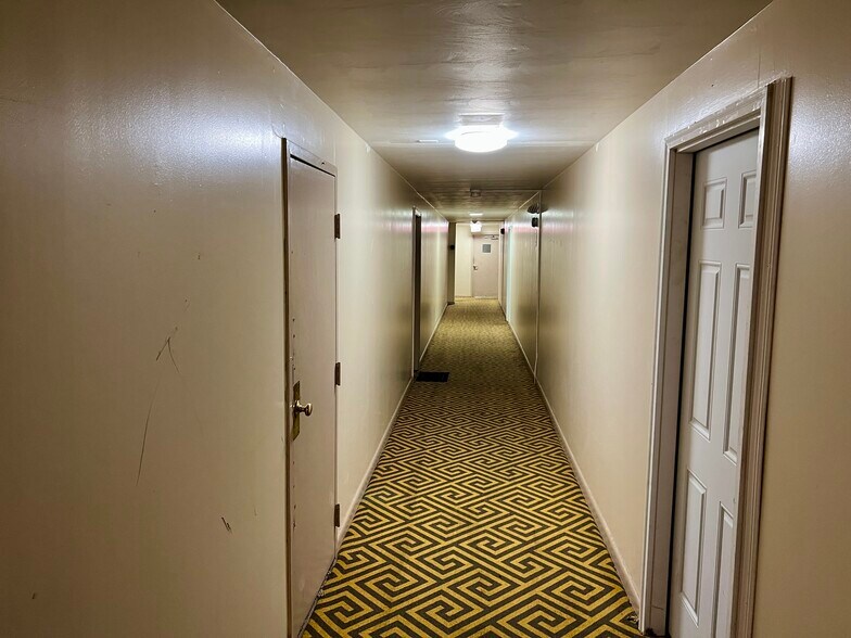 More Photos Of 109 Adelaide St, Hartford Apartments For Sale