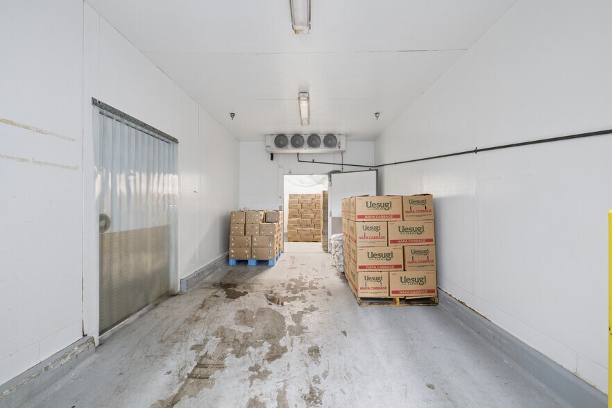 More Photos Of 1381 E 6th St, Los Angeles Food Processing For Lease