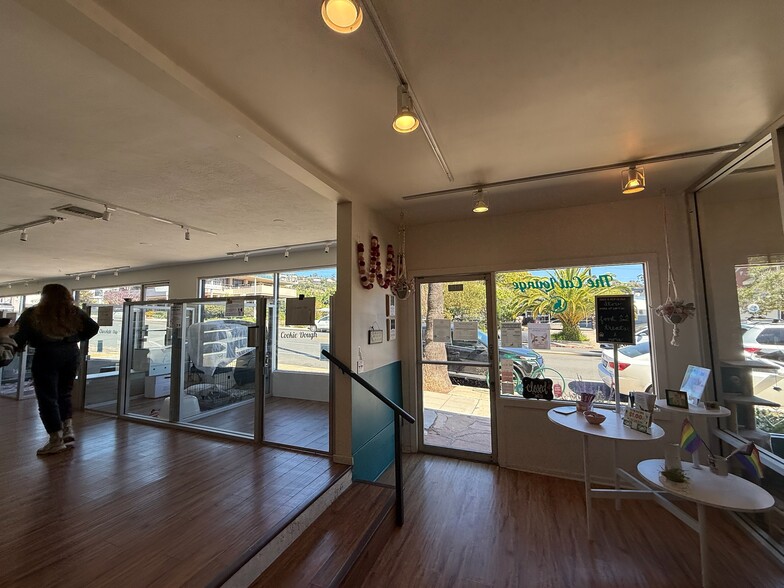 More Photos Of 1000-1010 Torrey Pines Rd, La Jolla Storefront For Lease