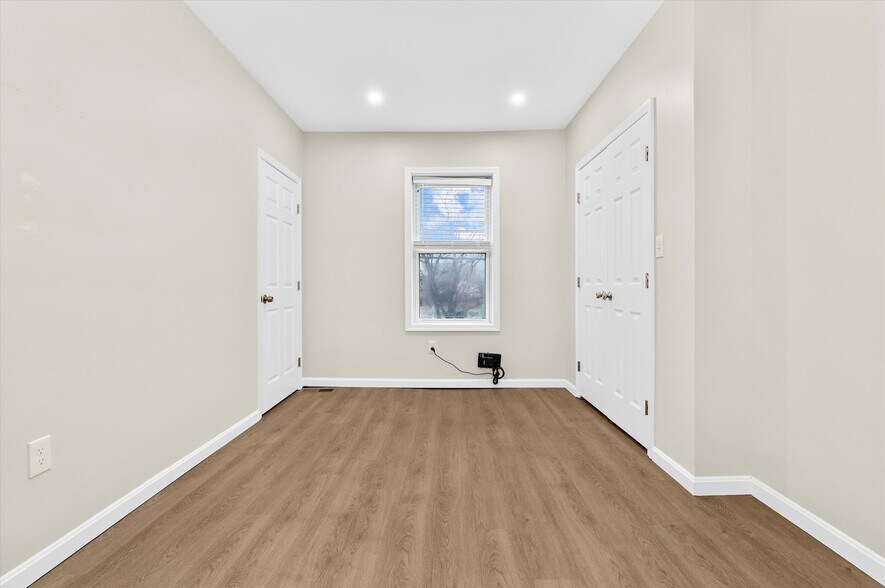 More Photos Of 38 Bloomsbury Ave, Catonsville General Retail For Lease
