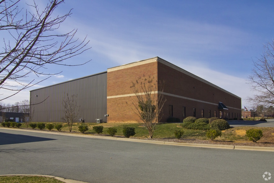 More Photos Of 2004 Van Buren Ave, Indian Trail Warehouse For Lease