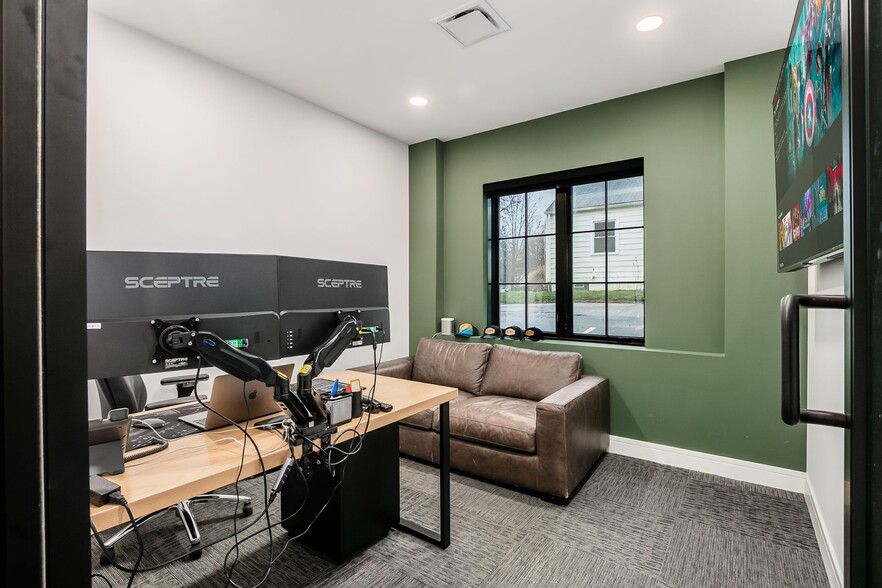 More Photos Of 1075 W 3rd Ave, Columbus Storefront Retail Office For Lease