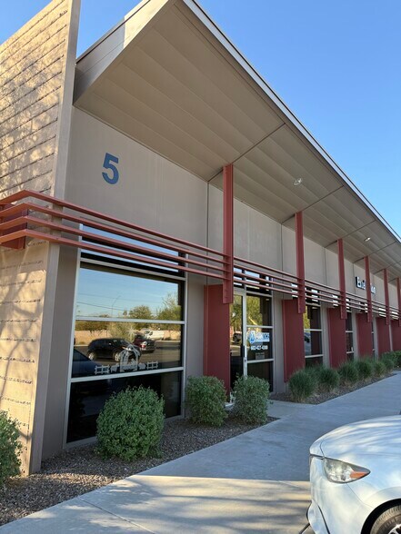 More Photos Of 5425 E Bell Rd, Scottsdale Medical For Lease
