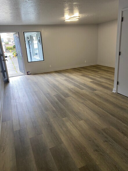 More Photos Of 2507-2525 SE Monroe St, Portland Apartments For Sale