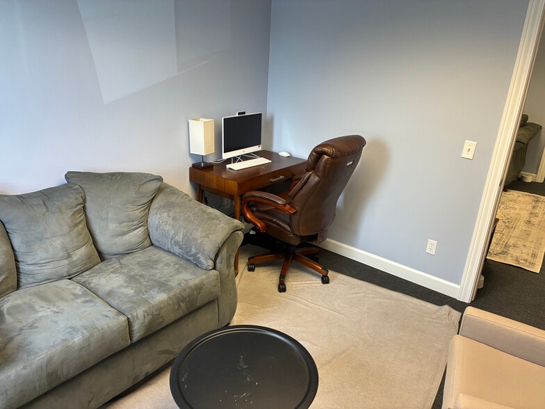 More Photos Of 2155 Jackson Ave, Ann Arbor Medical For Lease